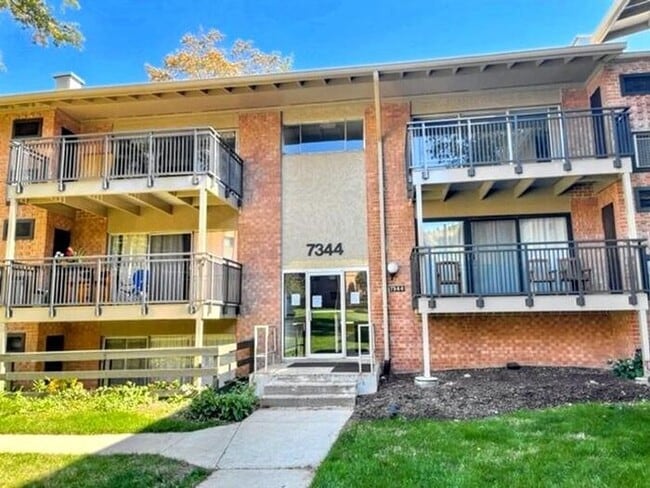 property at 7344 Lee Hwy