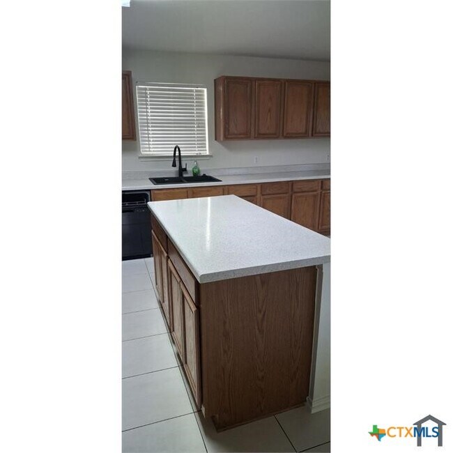 109 Comal Cove in Elgin, TX - Building Photo - Building Photo