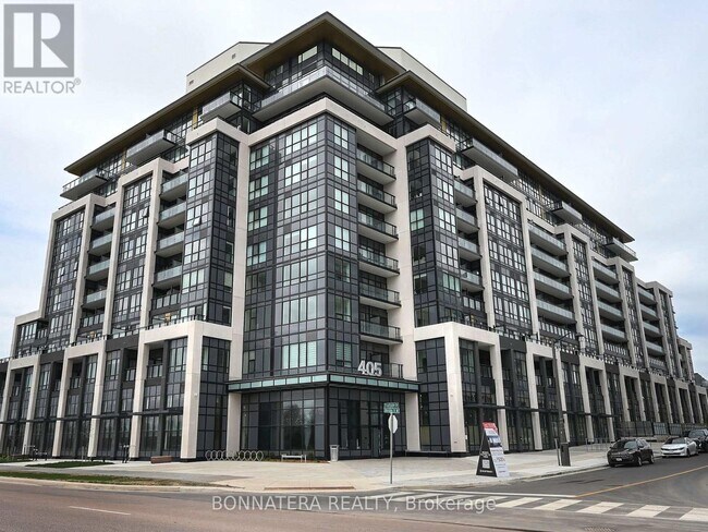 405-405 Dundas St W