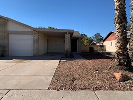13212 N 51st Ln in Glendale, AZ - Building Photo