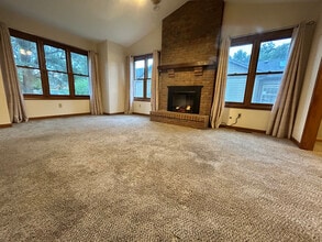 840 Westlake Dr in Troy, OH - Building Photo - Building Photo