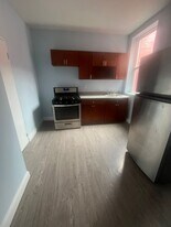 317 S 11th St, Unit 2R in Newark, NJ - Building Photo