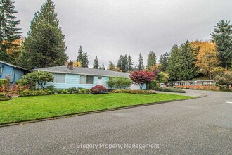 1202 44th St SE in Everett, WA - Building Photo - Building Photo
