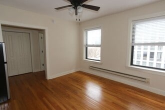 623 W Patterson Ave, Unit A07C in Chicago, IL - Building Photo - Building Photo