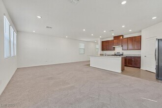 7016 Bard Ave in Las Vegas, NV - Building Photo - Building Photo