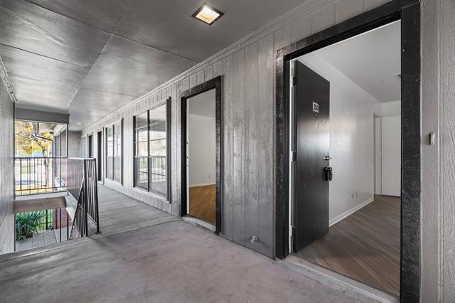 320 E 4th St in Arlington, TX - Building Photo - Building Photo