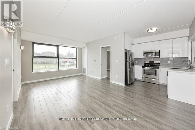 1291 Gordon St in Guelph, ON - Building Photo - Building Photo