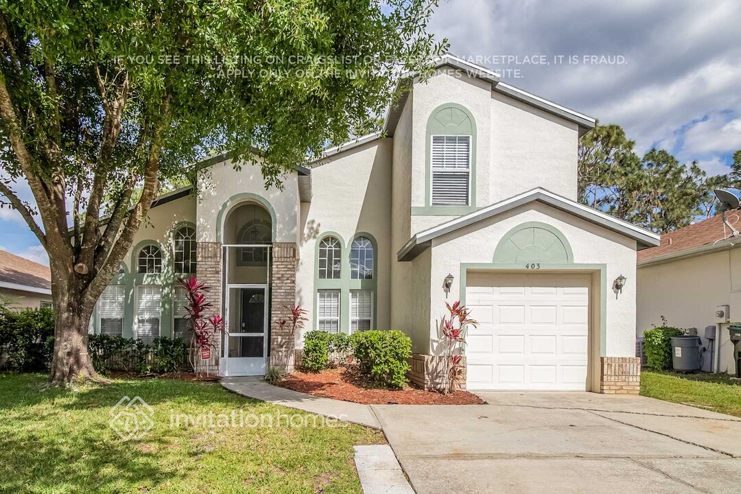 403 Woodbury Pines Cir in Orlando, FL - Foto de edificio