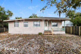 10070 Harris Ave in Apopka, FL - Building Photo