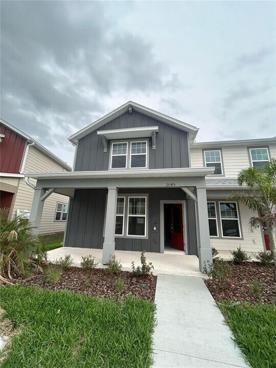 2045 Calm Soul Wy in Kissimmee, FL - Building Photo