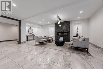 22 Clarissa Dr in Richmond Hill, ON - Building Photo - Building Photo