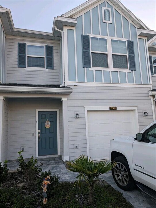 498 Boracay Cir in Saint Johns, FL - Building Photo