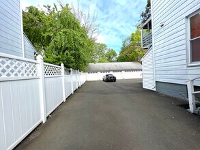 604 Orange St, Unit 3 in New Haven, CT - Building Photo - Building Photo
