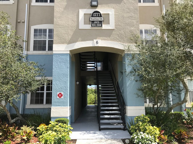 1777 Sophias Dr in Melbourne, FL - Building Photo