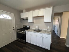 11235 Sherman Ave in Warren, MI - Building Photo - Building Photo