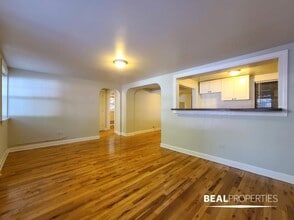 727 W Barry Ave in Chicago, IL - Building Photo - Building Photo