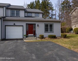 91 Vista Dr in Saratoga Springs, NY - Building Photo