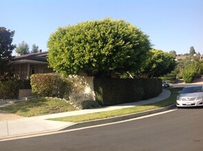 30438 Via Cambron in Rancho Palos Verdes, CA - Building Photo - Building Photo