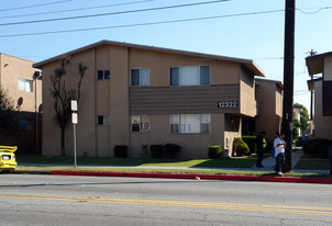 12322 Inglewood Ave Apartments