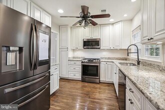 5134 Heritage Ln in Alexandria, VA - Building Photo - Building Photo