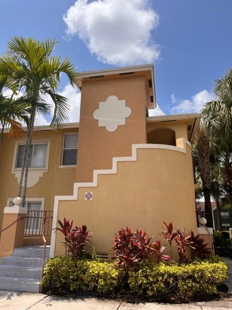 7850 NW 6th St