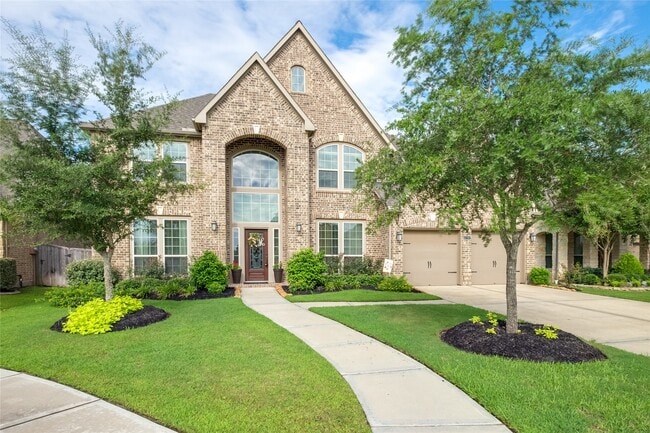 property at 27707 Lodgemist Ct
