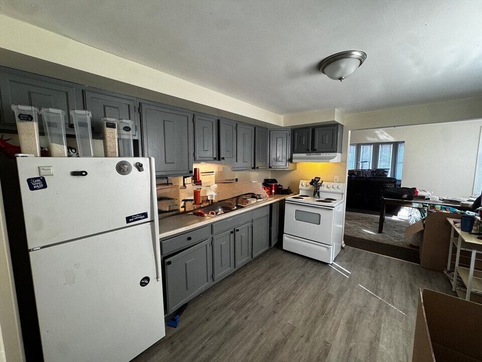 149 Adams St in Waltham, MA - Building Photo