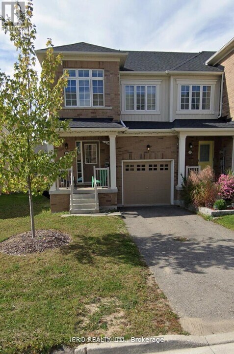 179 Law Dr in Guelph, ON - Building Photo