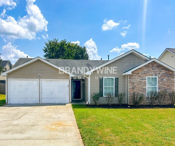 5389 Sand Bar Ln in College Park, GA - Building Photo
