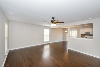 7879 Rainey Dr in Nashville, TN - Building Photo - Building Photo