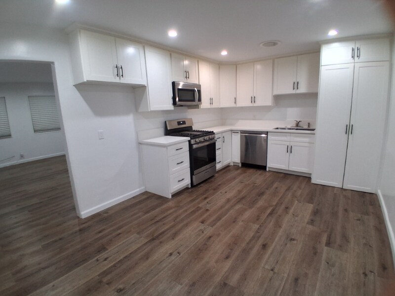 18517 Towne Ave in Carson, CA - Building Photo
