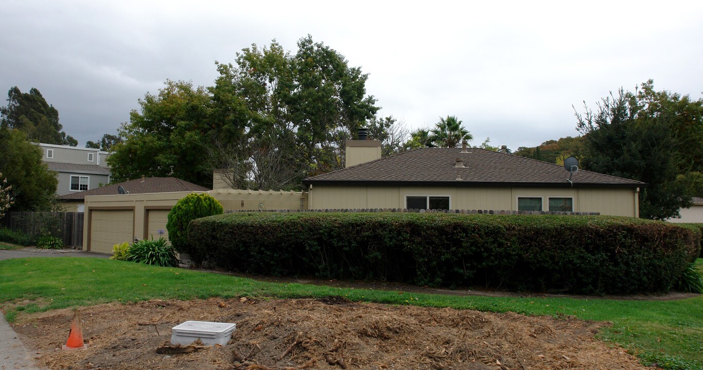 1446 Post Ranch Rd in Santa Rosa, CA - Building Photo