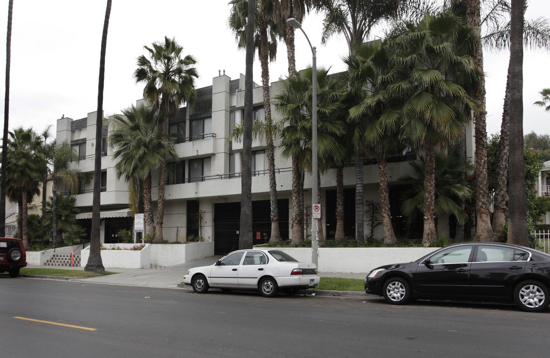 1150 S Westmoreland Ave in Los Angeles, CA - Building Photo