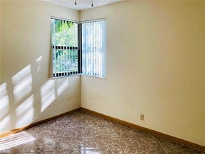 10131 W Sunrise Blvd-Unit -2J1 in Plantation, FL - Building Photo - Building Photo