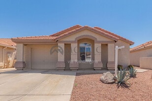 1797 E Lindrick Dr in Chandler, AZ - Building Photo