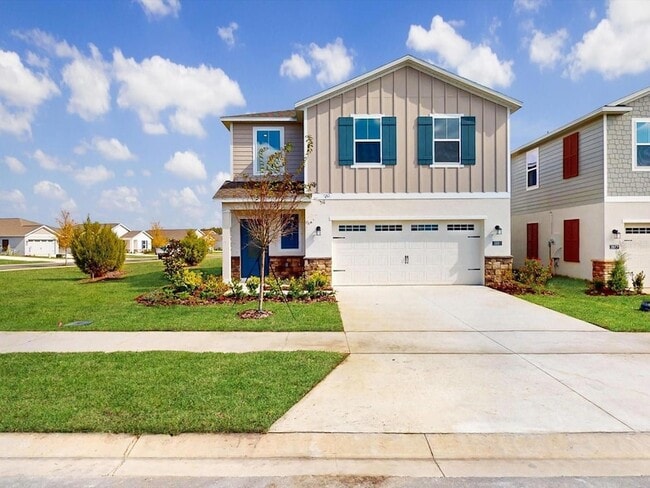 3881 Corsican Ln in Lake Alfred, FL - Foto de edificio - Building Photo