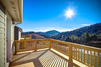 192 Townhomes Pl in Boone, NC - Foto de edificio - Building Photo