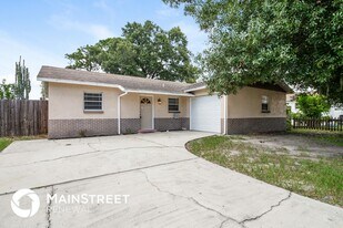 515 65th Ave Dr W in Bradenton, FL - Building Photo