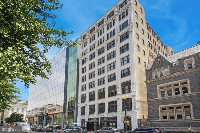 property at 916 G St NW