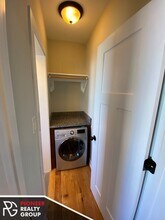 550 W Arlington Pl, Unit 708 in Chicago, IL - Building Photo - Building Photo
