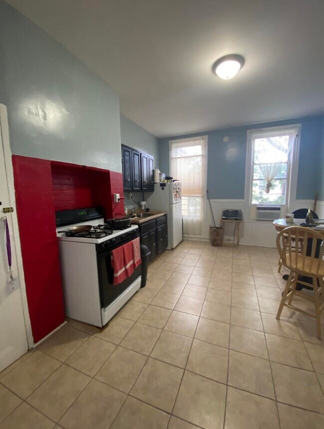 234 Webster Ave-Unit -1L in Jersey City, NJ - Building Photo - Building Photo