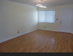 3261 NW 102nd Terrace in Coral Springs, FL - Building Photo - Building Photo