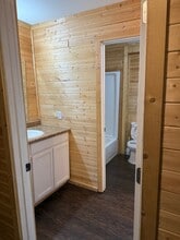797 Juniper Dr, Unit E in Fairbanks, AK - Foto de edificio - Building Photo