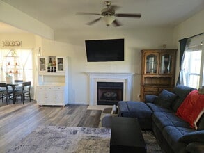 213 Cottage Brook Ct in Richlands, NC - Building Photo - Building Photo
