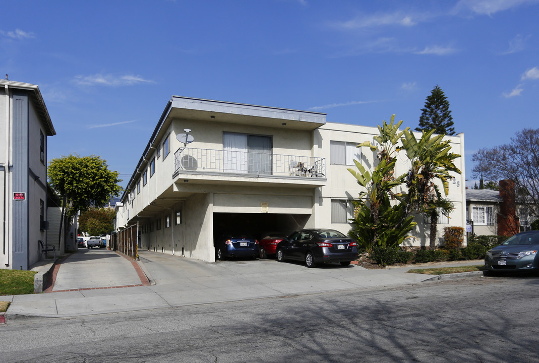 123 W Lomita Ave in Glendale, CA - Building Photo