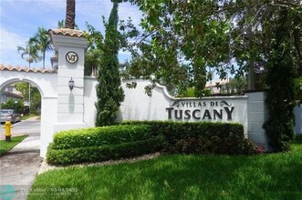 751 SW 148th Ave in Davie, FL - Building Photo - Building Photo