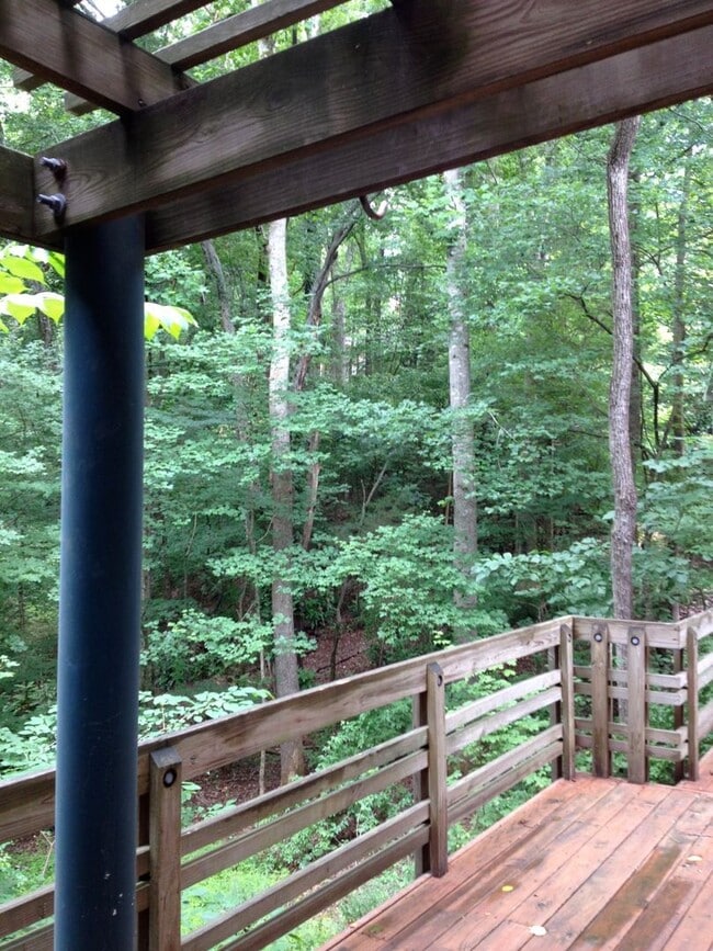 property at 104 Rose Ln