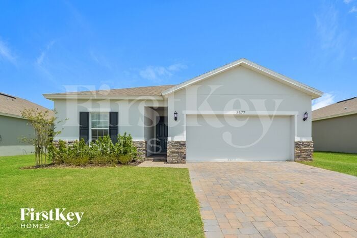 3577 Fernanda Dr in Deltona, FL - Building Photo