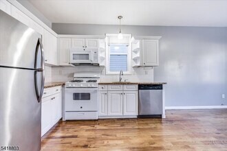 342 Sanford Ave in Newark, NJ - Building Photo - Building Photo