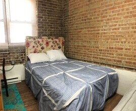 2929 W McLean Ave in Chicago, IL - Building Photo - Building Photo